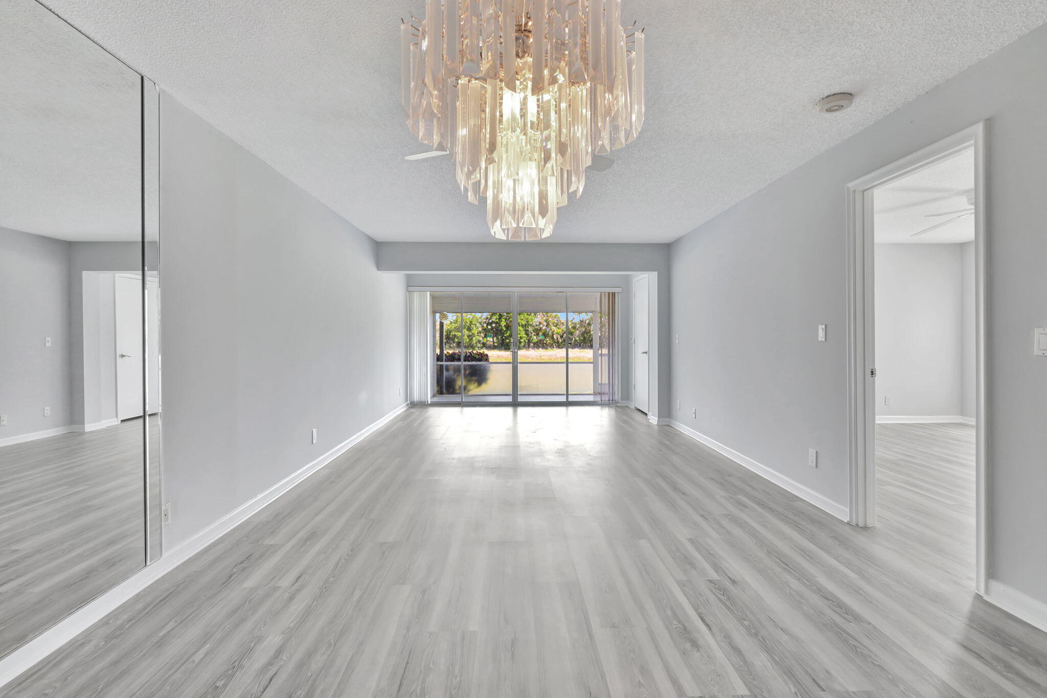 1905 NW 18 Th Street 104