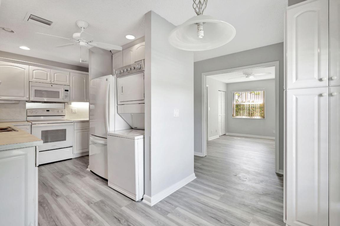 1905 NW 18 Th Street 104