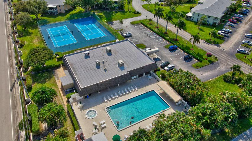 1905 NW 18 Th Street 104