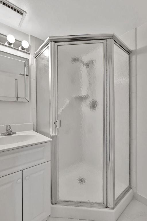 1905 NW 18 Th Street 104