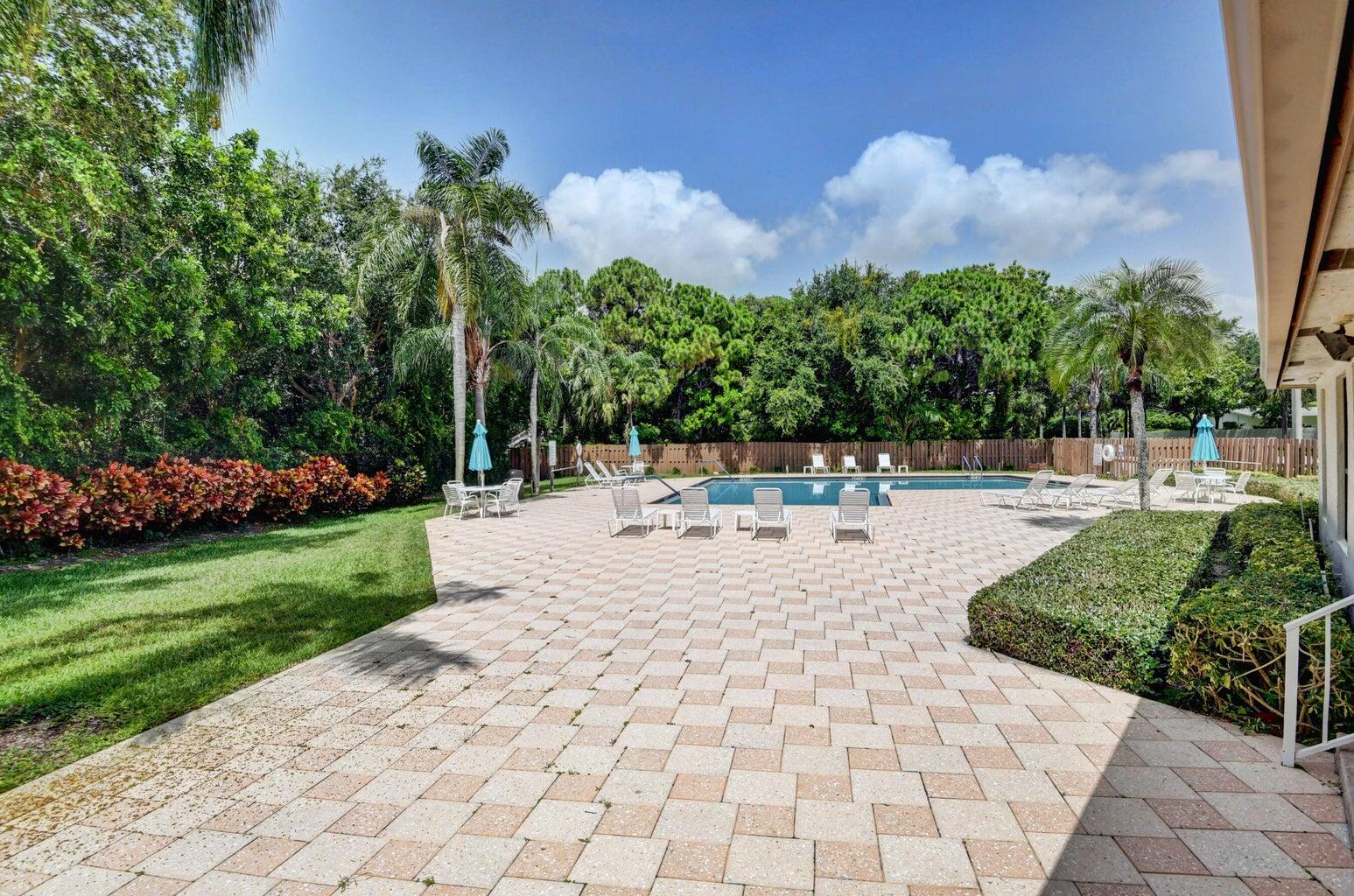 467 Ashwood Place