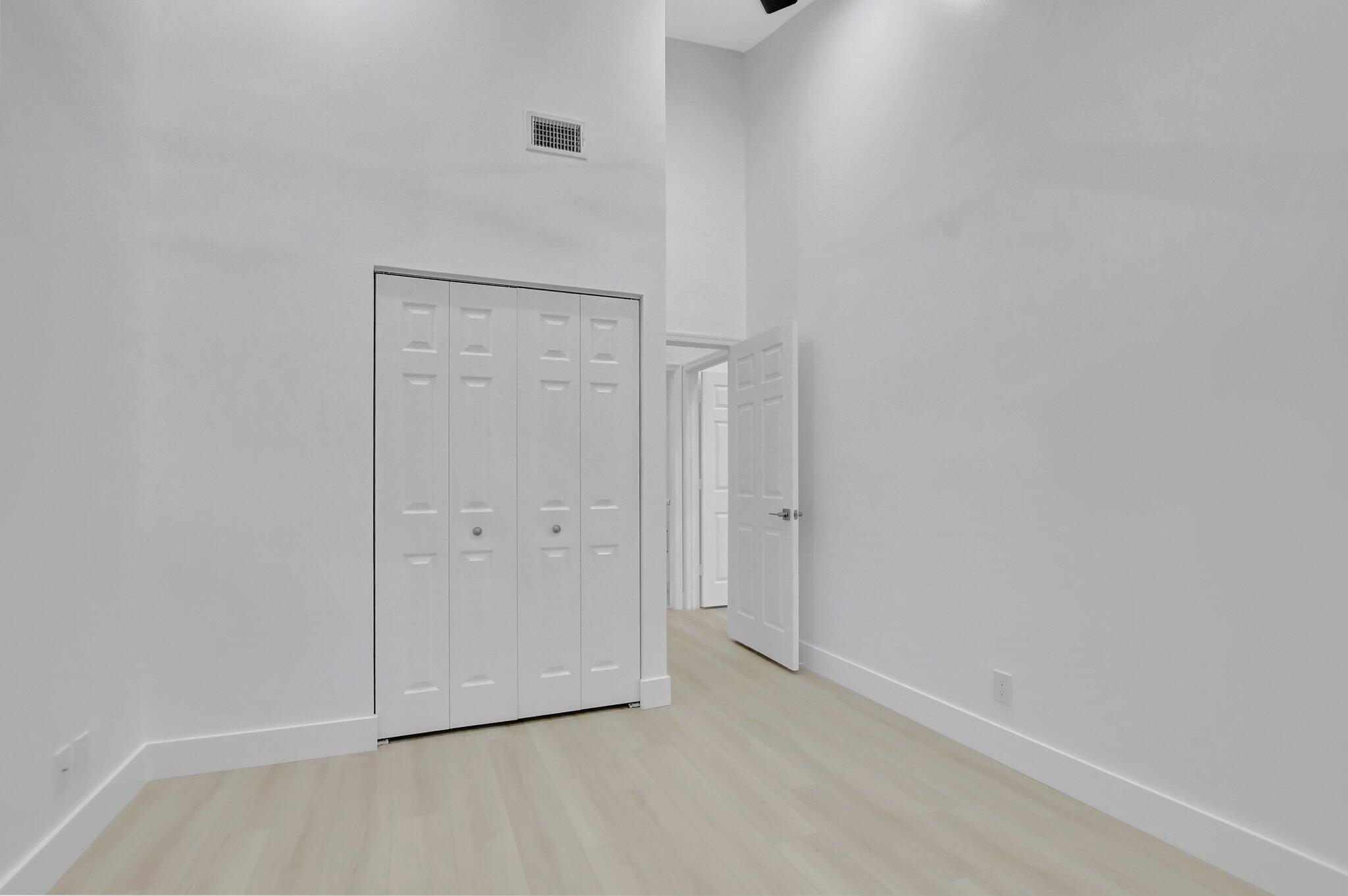 467 Ashwood Place