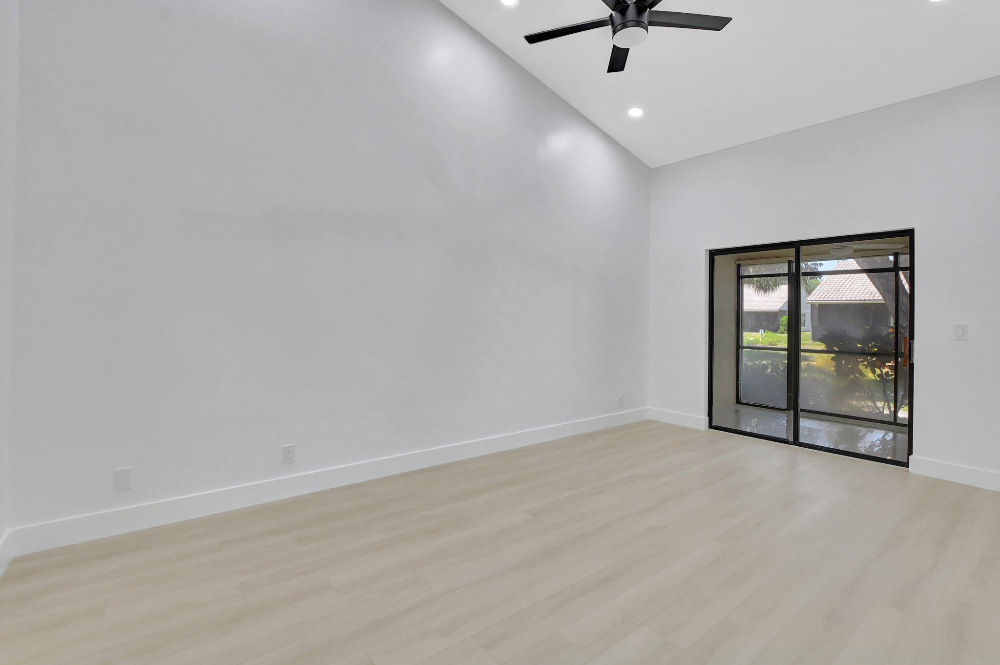 467 Ashwood Place