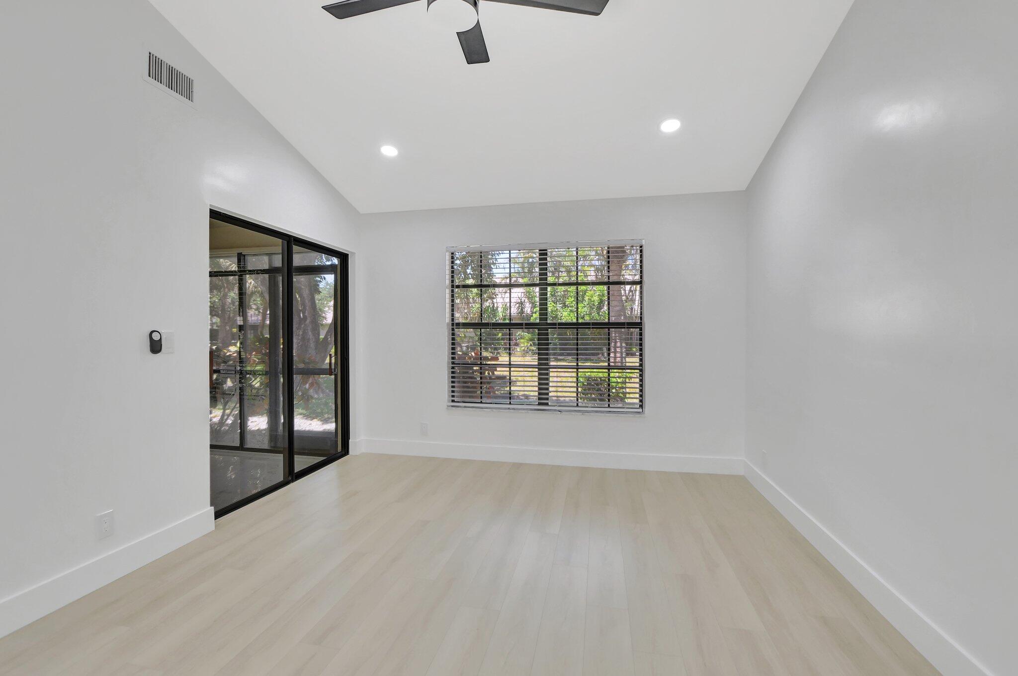 467 Ashwood Place