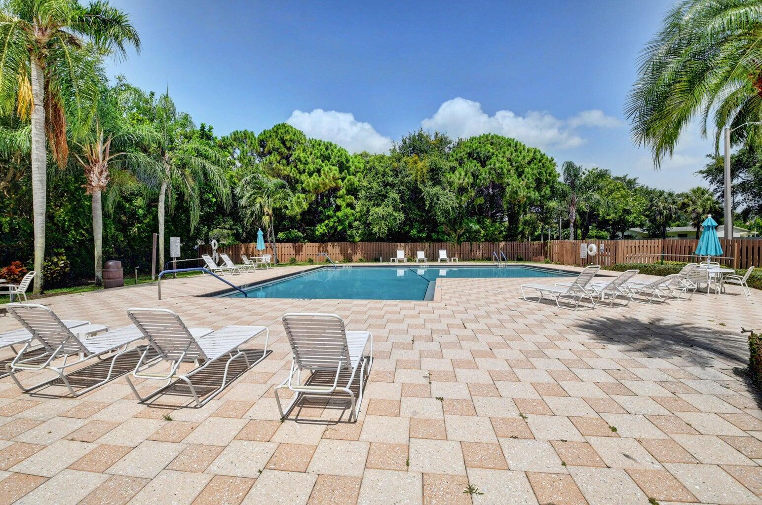 467 Ashwood Place