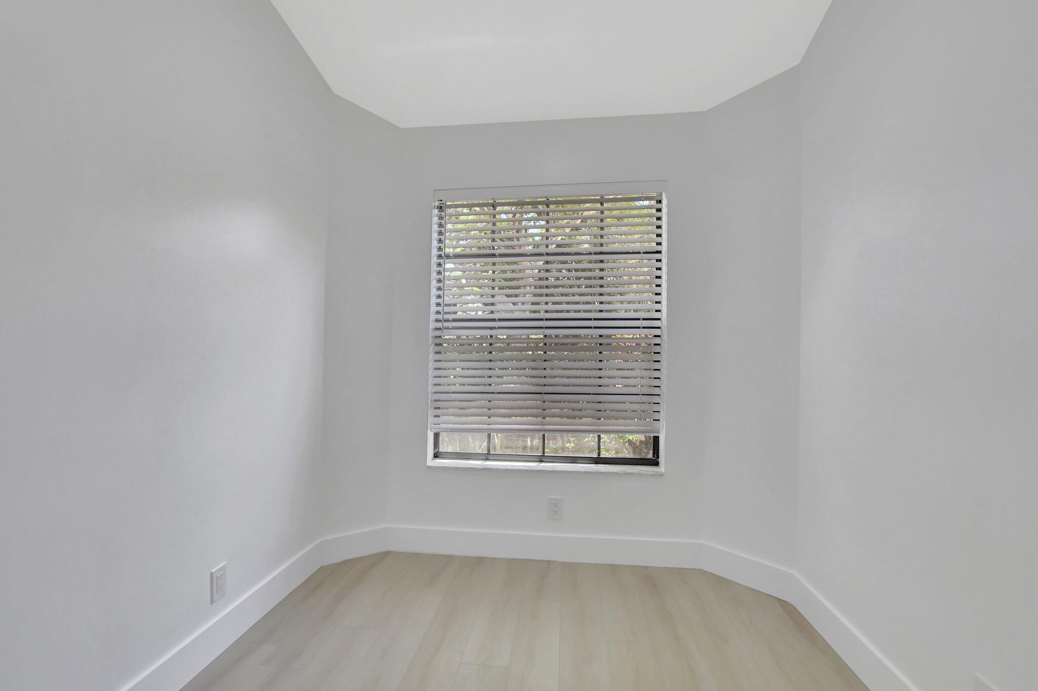 467 Ashwood Place