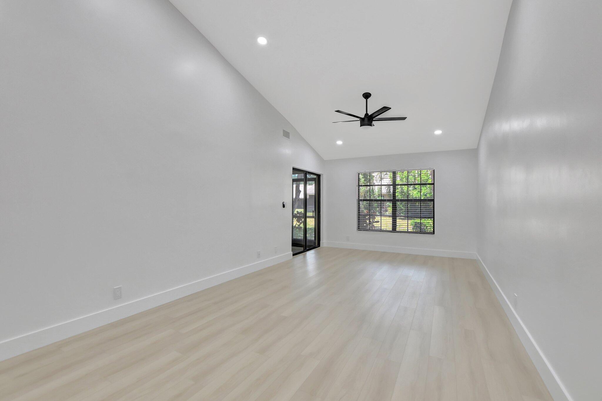 467 Ashwood Place