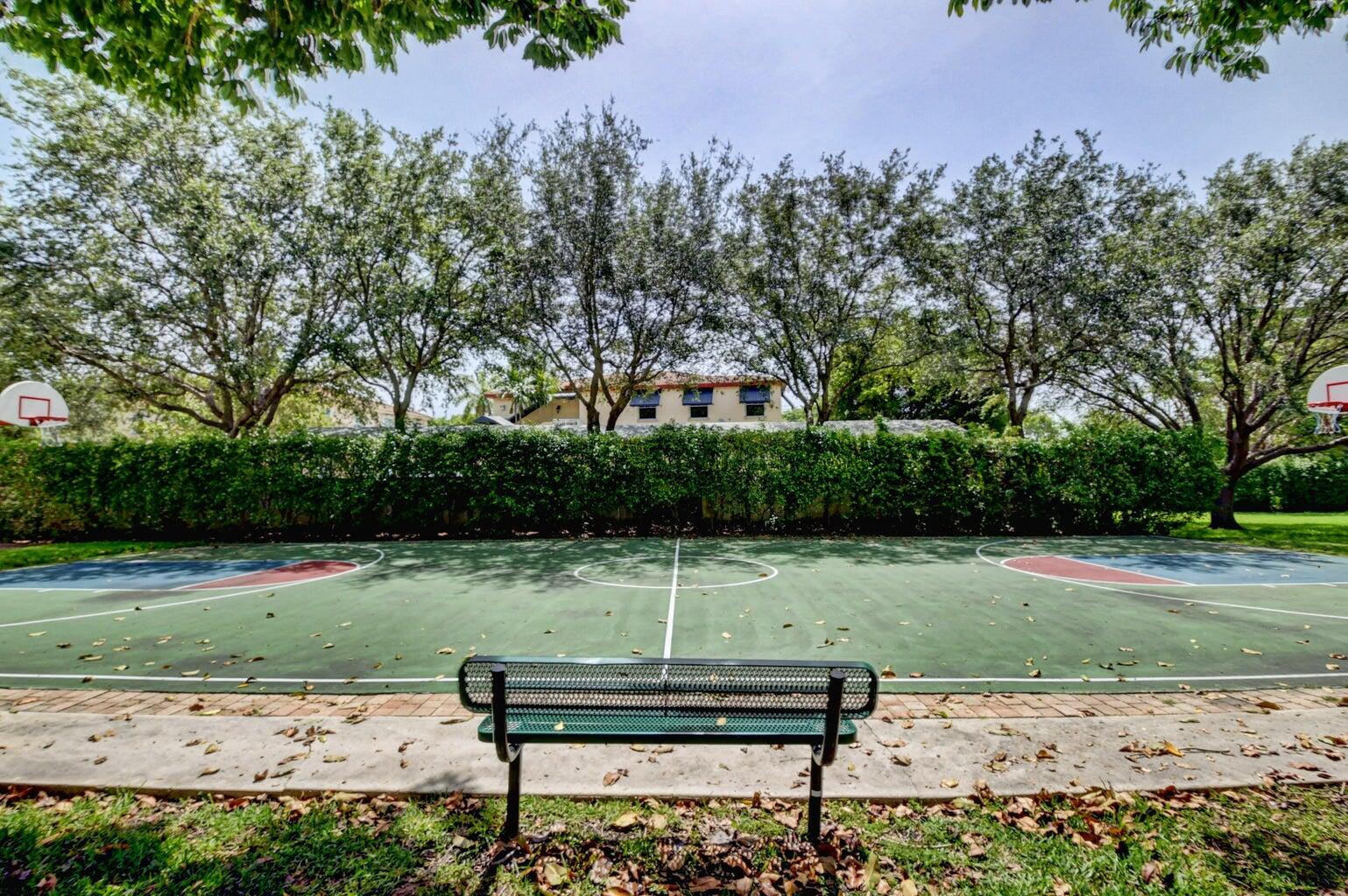 467 Ashwood Place