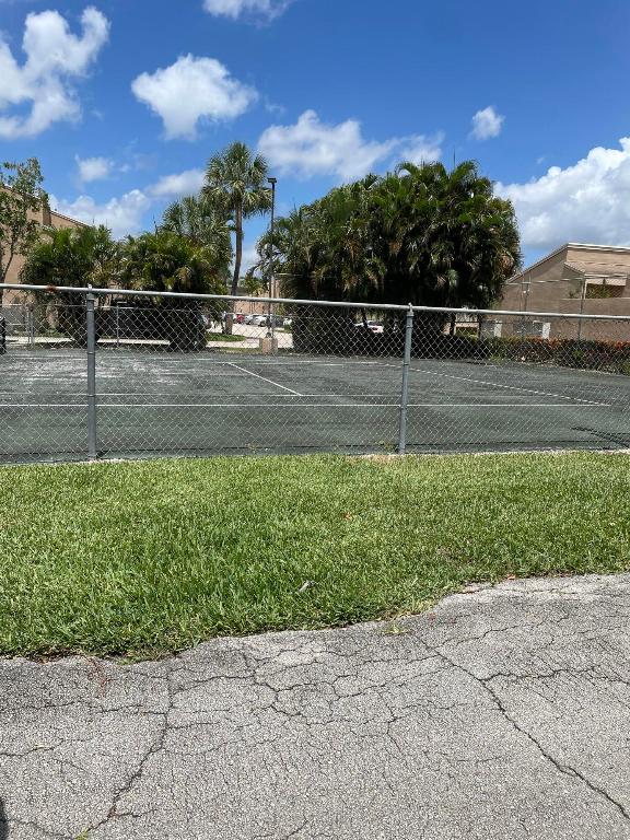 1061 NW 13th Street 3