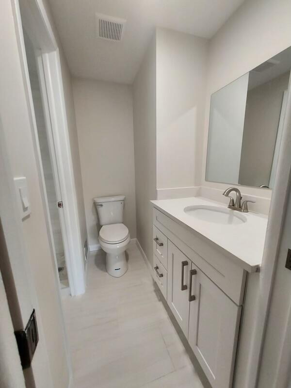 1061 NW 13th Street 3