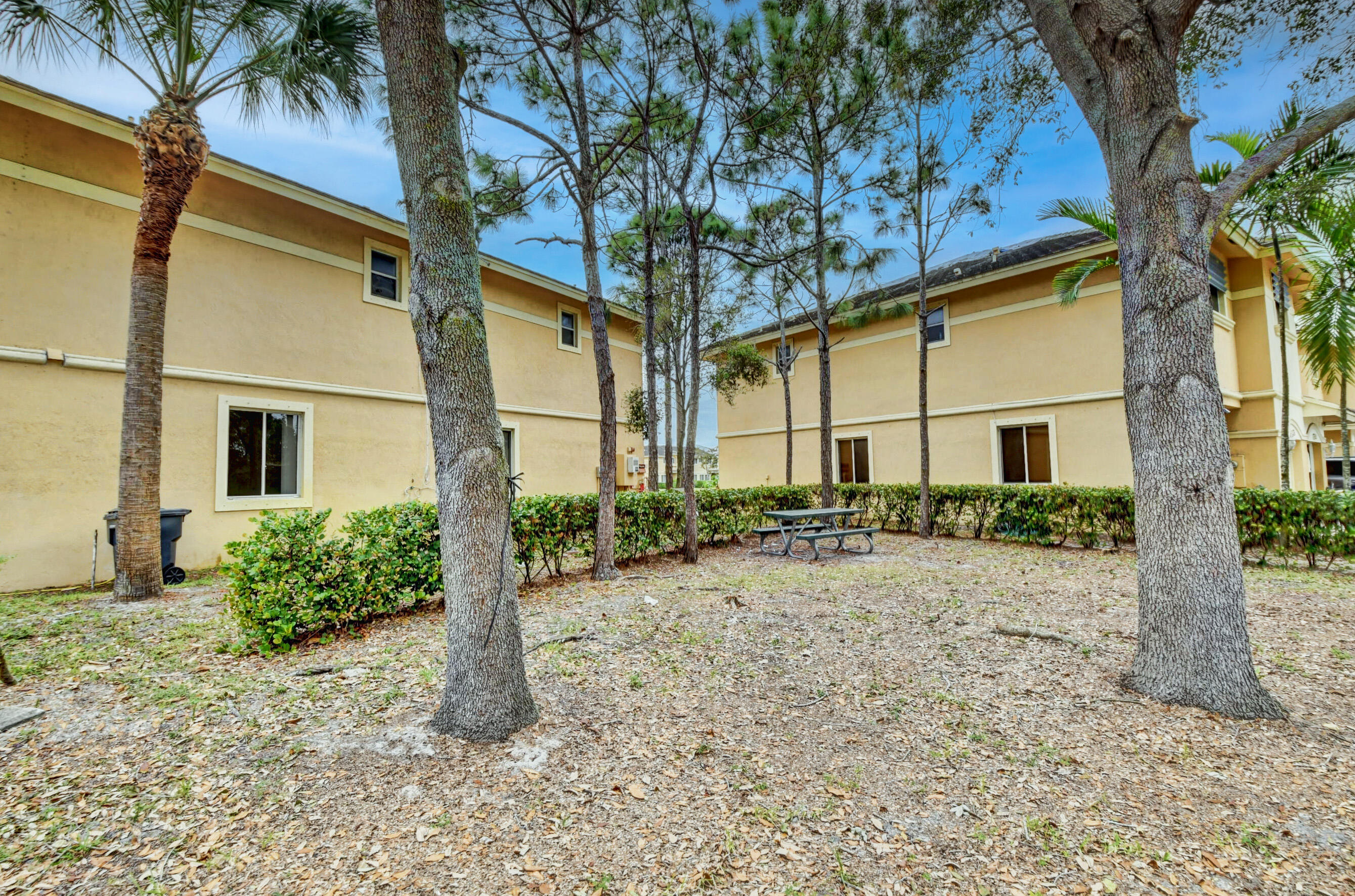 4384 Berkshire Wharf Drive