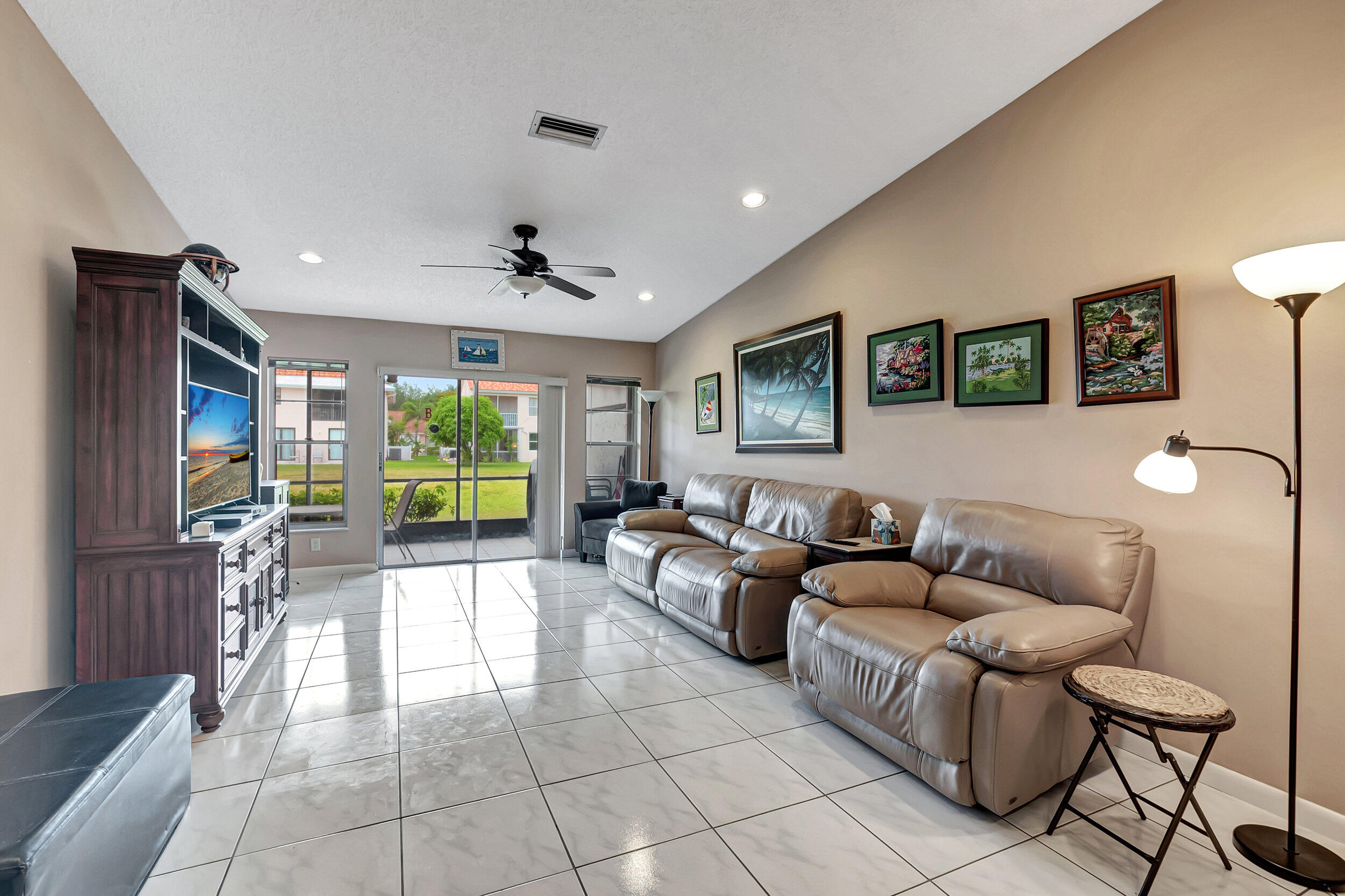 8685 Sunbird Place