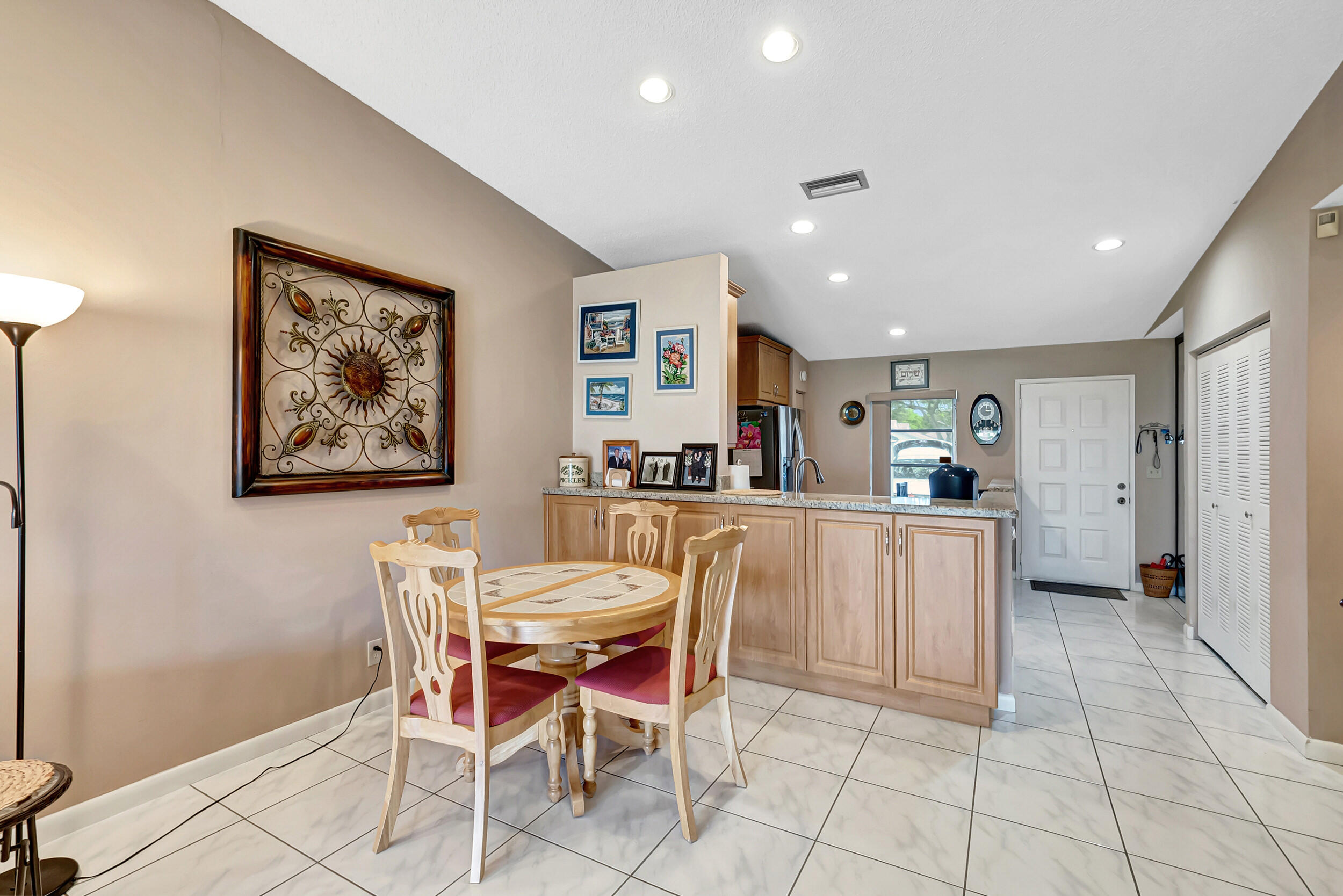 8685 Sunbird Place