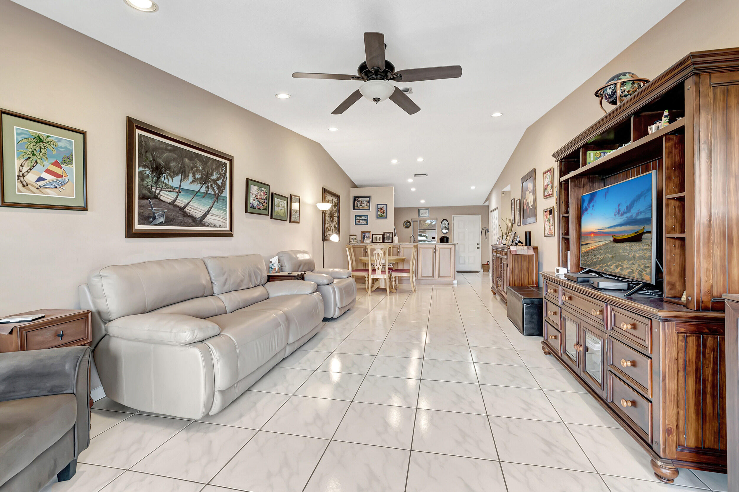 8685 Sunbird Place