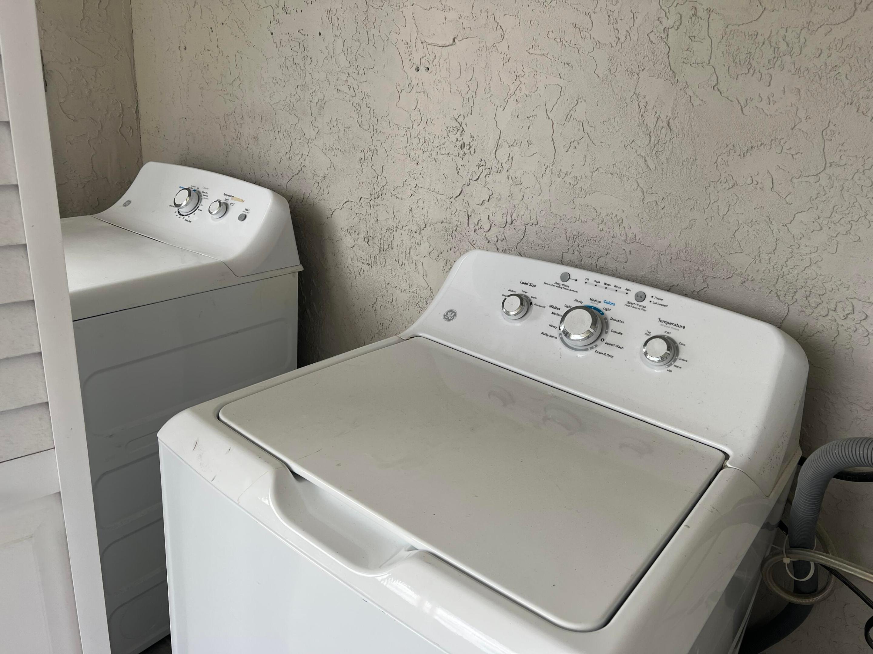 9440 SW 8th Street 409