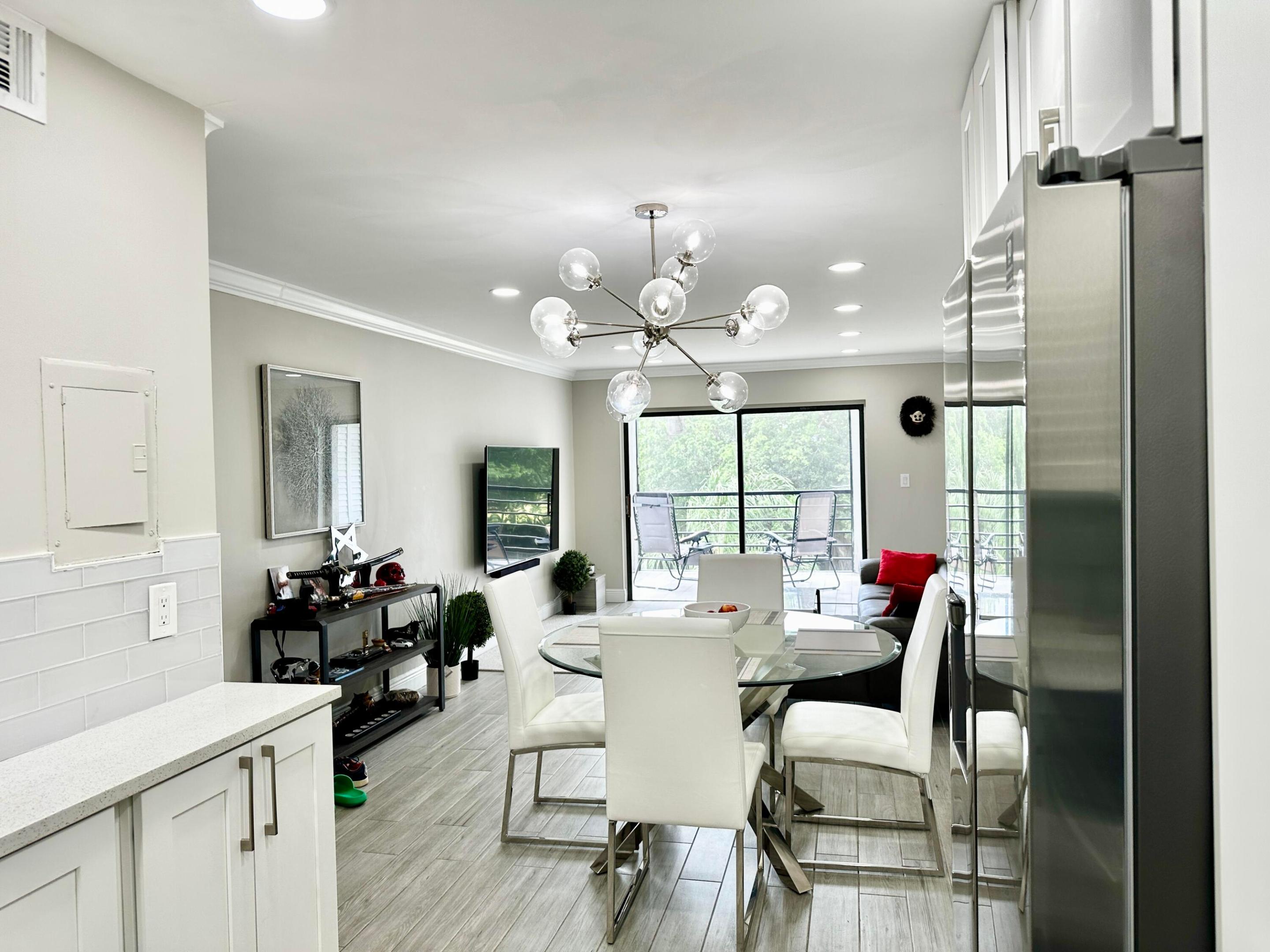 9440 SW 8th Street 409