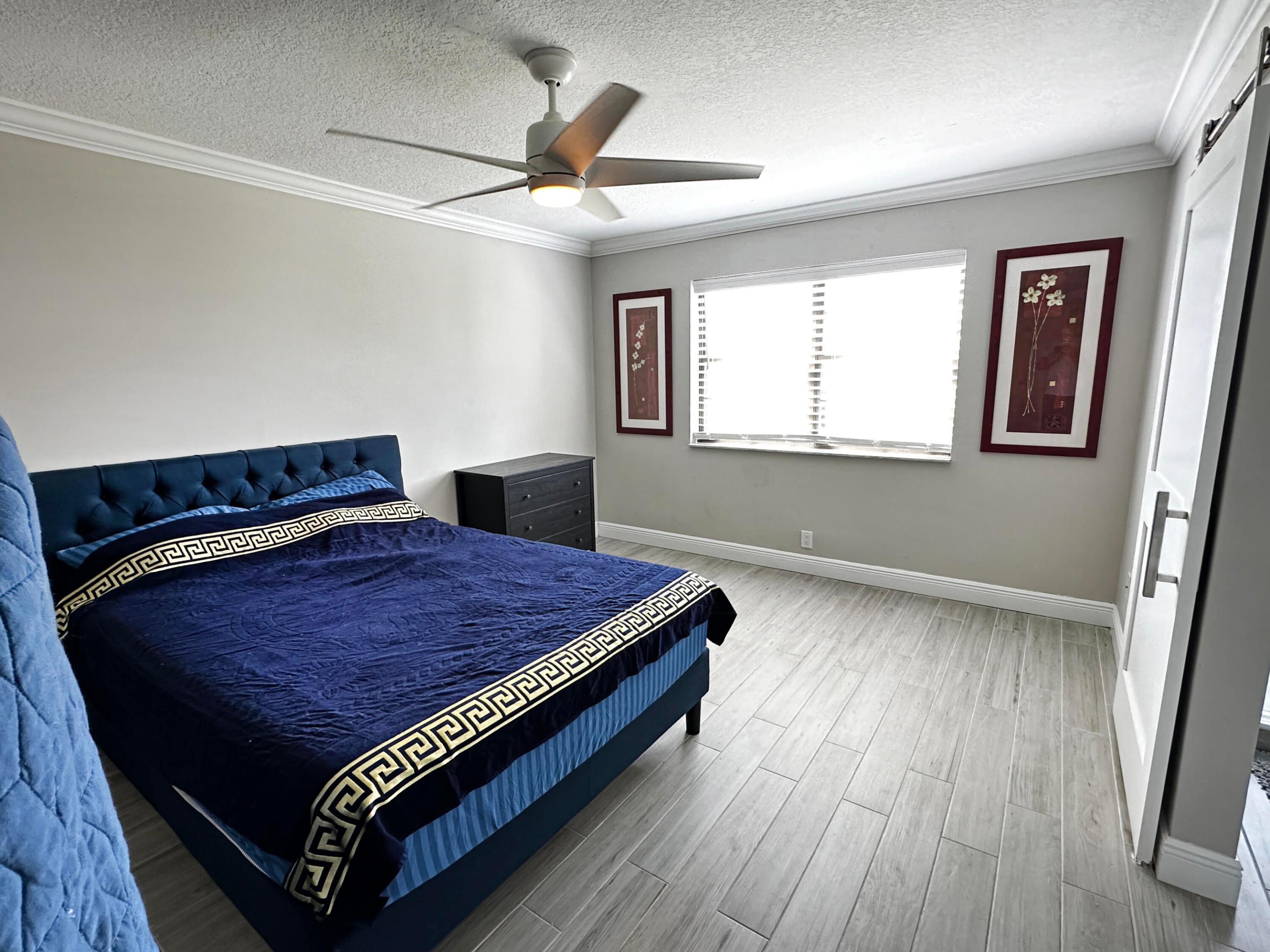 9440 SW 8th Street 409