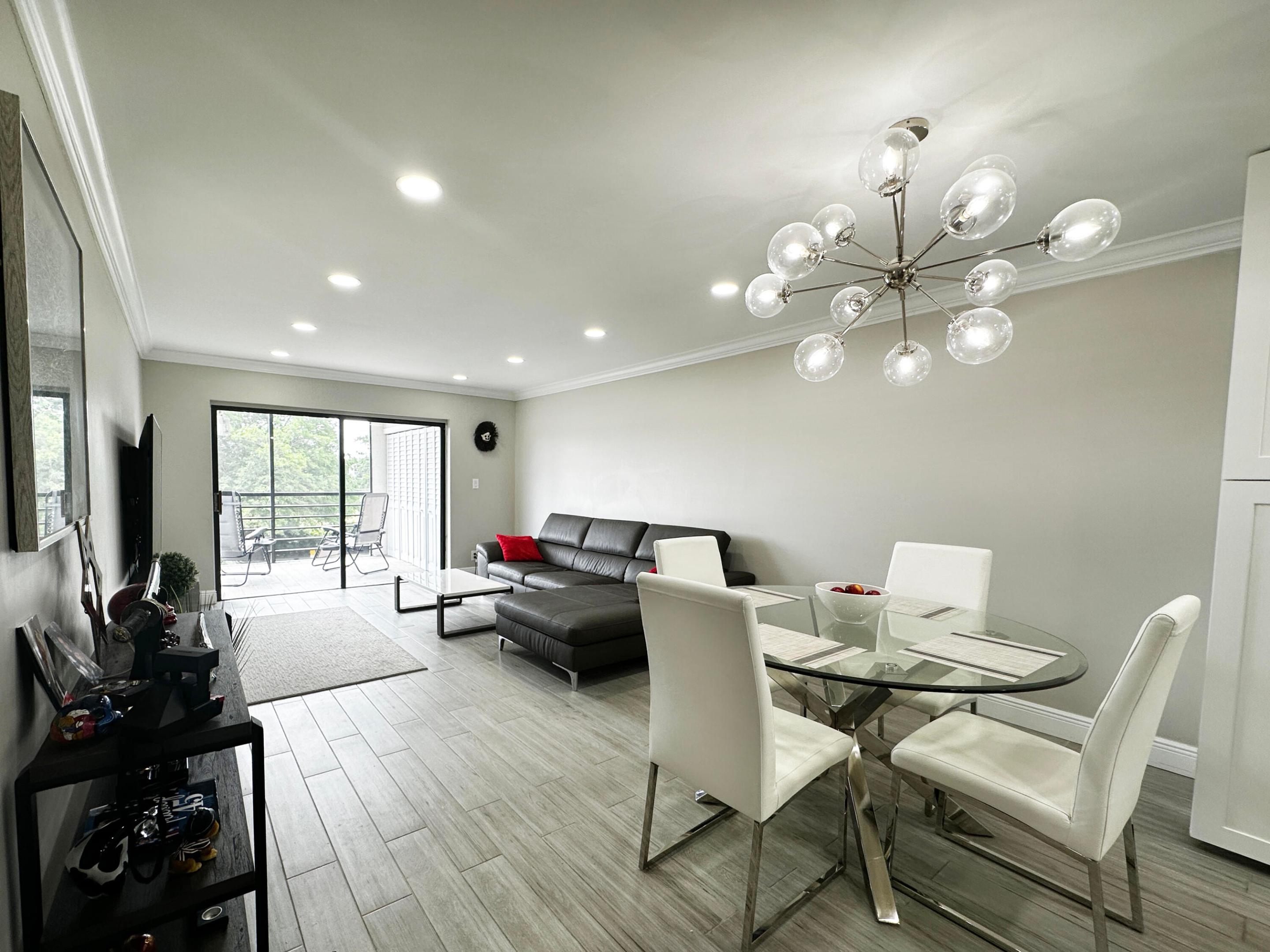 9440 SW 8th Street 409