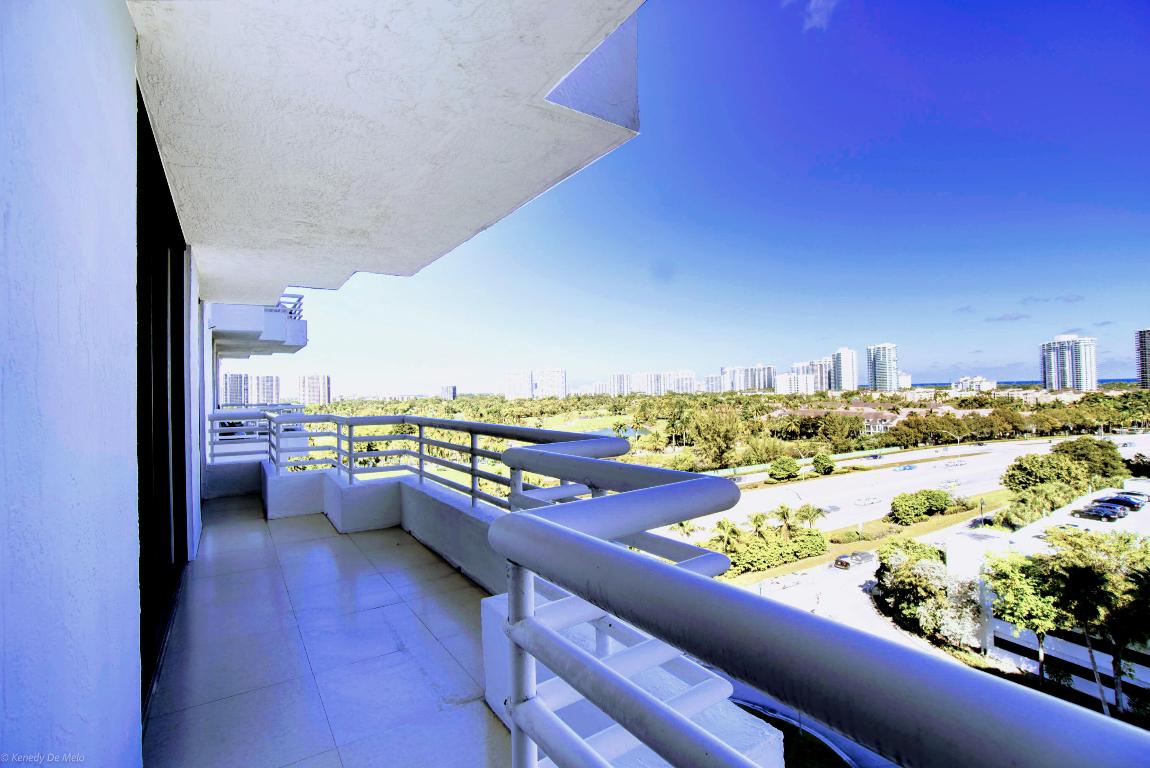 3300 NE 192 Street 1108, Aventura Unit: 1108