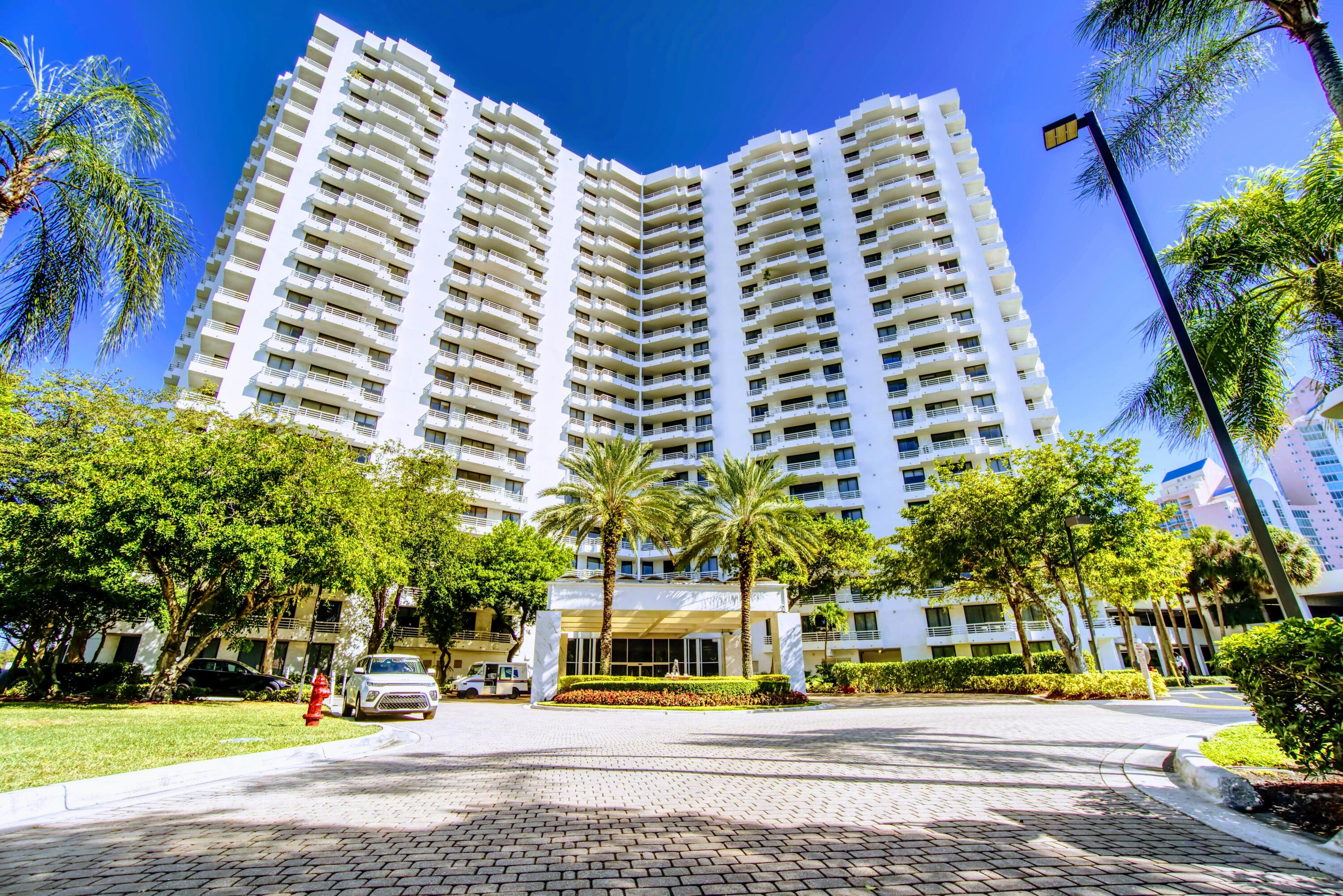 3300 NE 192 Street 1108, Aventura Unit: 1108
