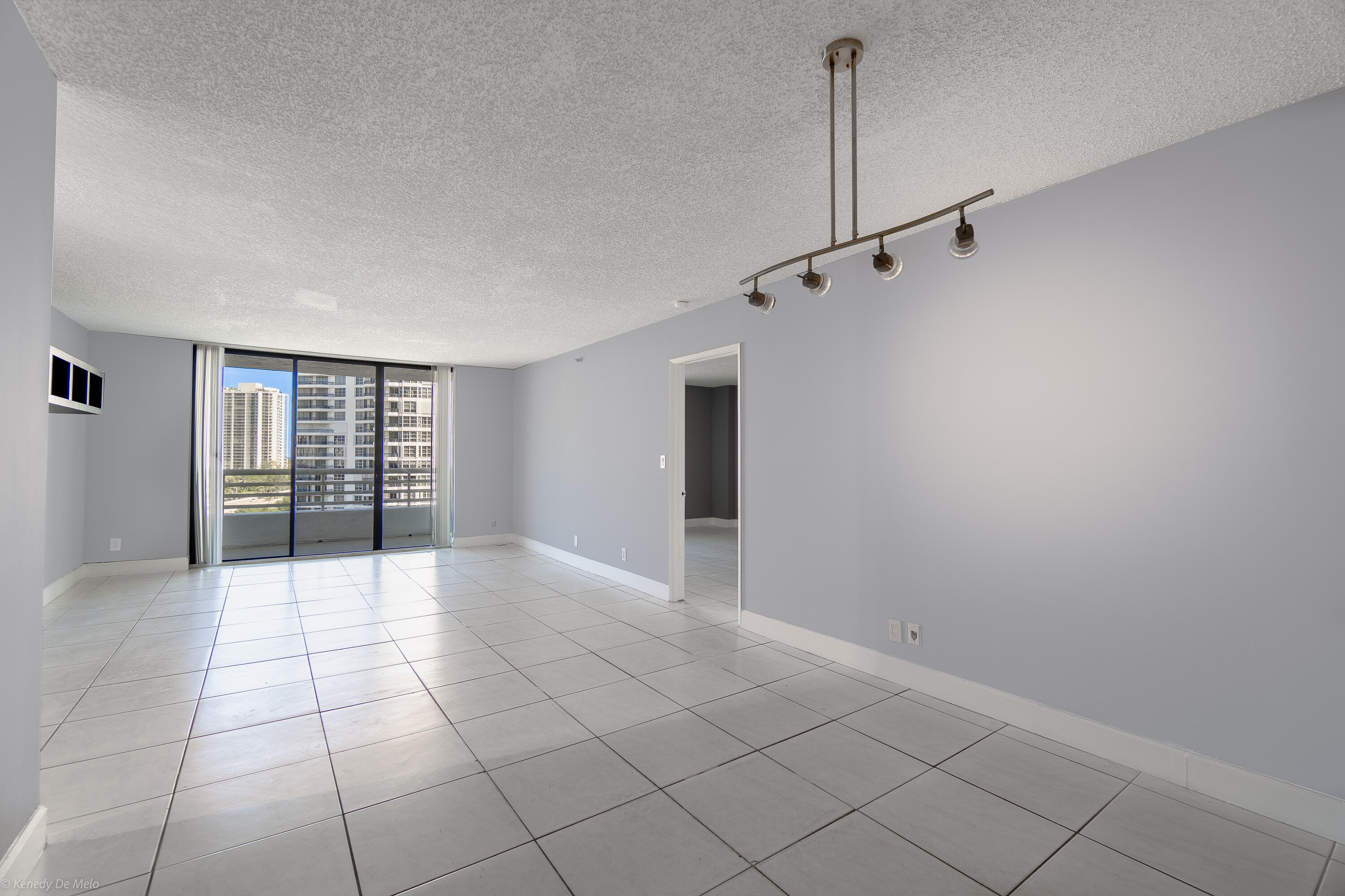 3300 NE 192 Street 1108, Aventura Unit: 1108