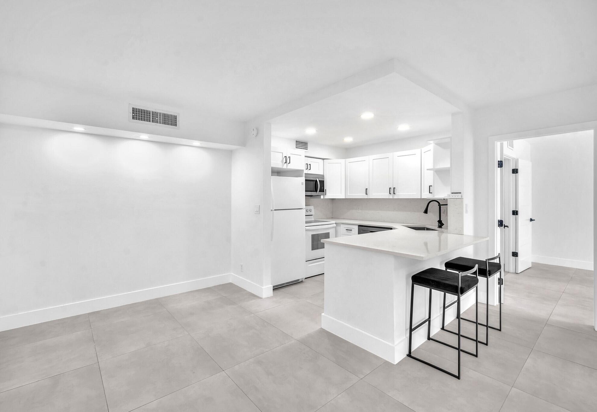 706 SE 2nd Avenue 335