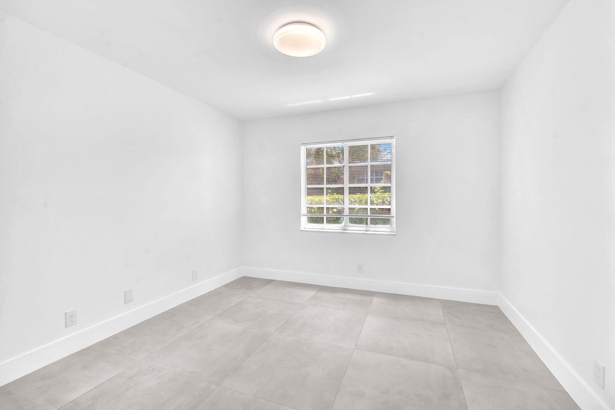 706 SE 2nd Avenue 335