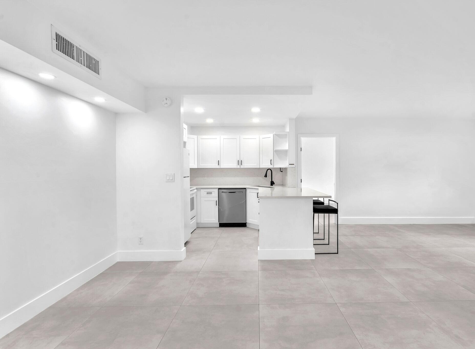 706 SE 2nd Avenue 335