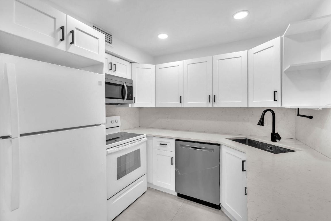 706 SE 2nd Avenue 335