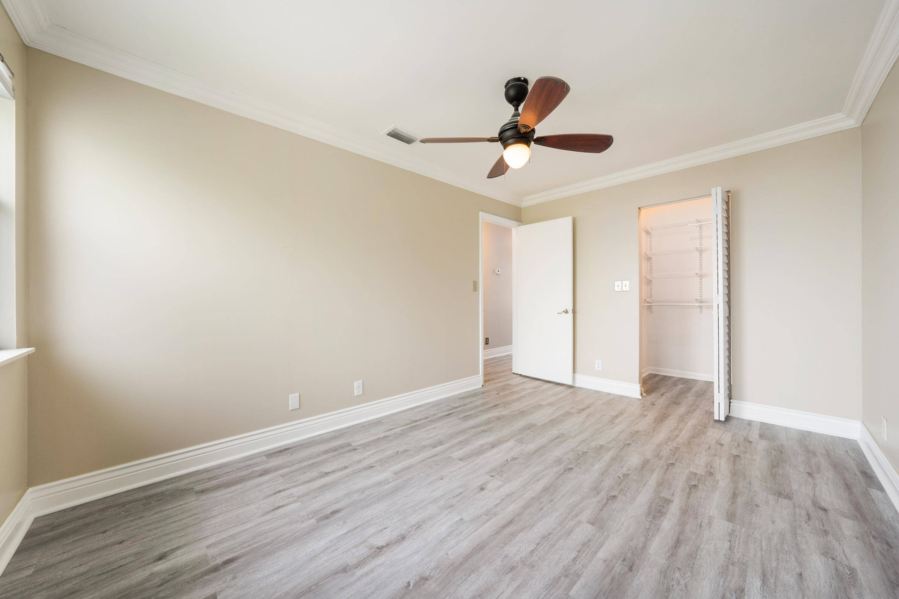 5319 Tennis Lane