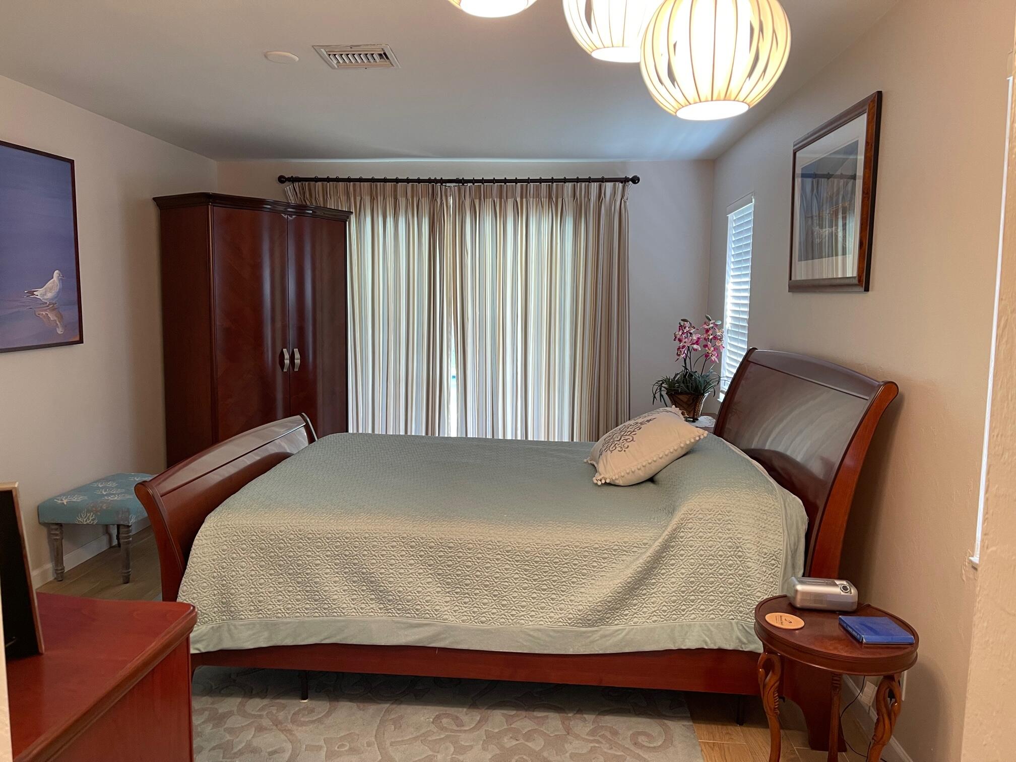 3306 NW 28th Terrace