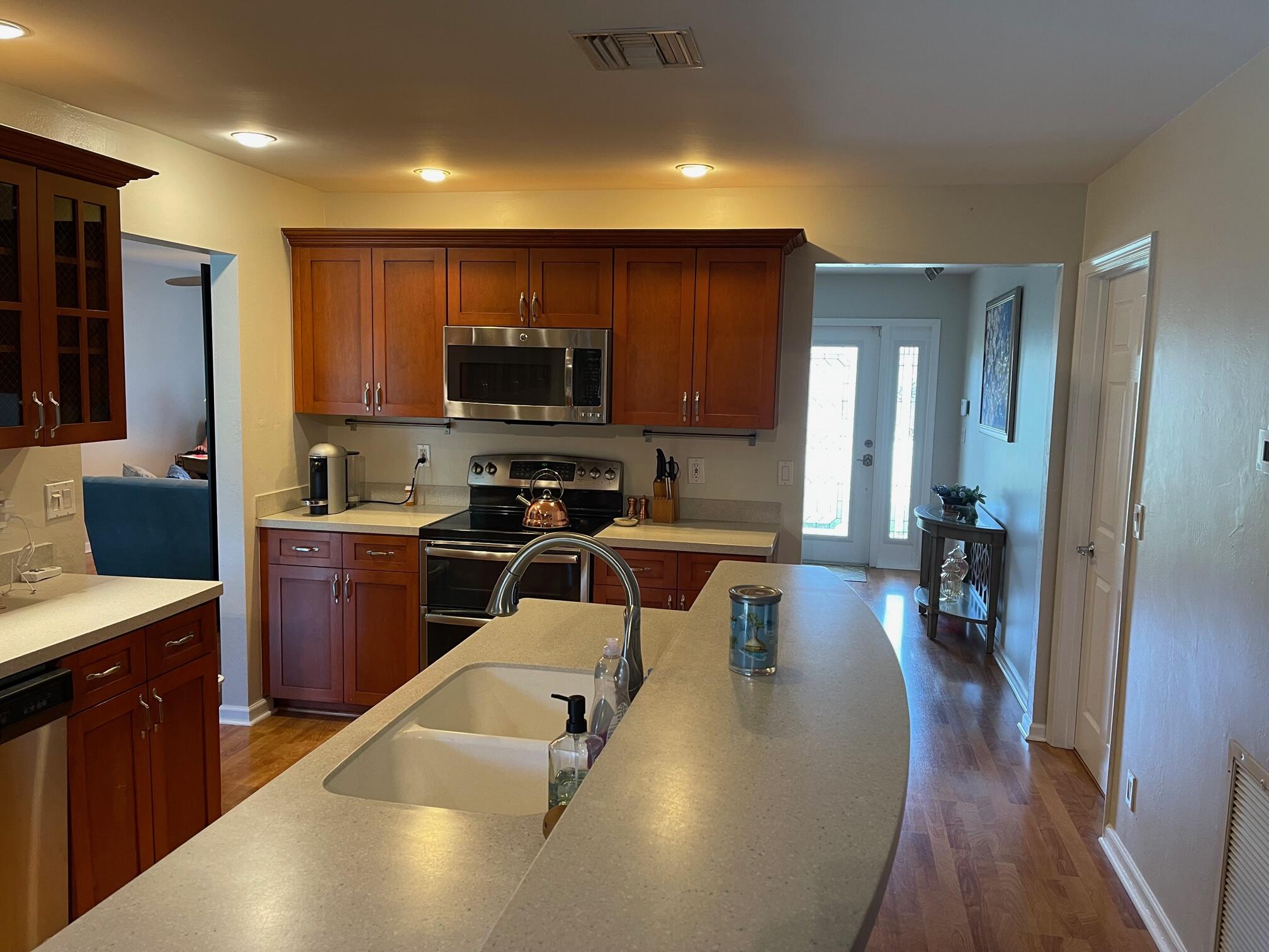 3306 NW 28th Terrace