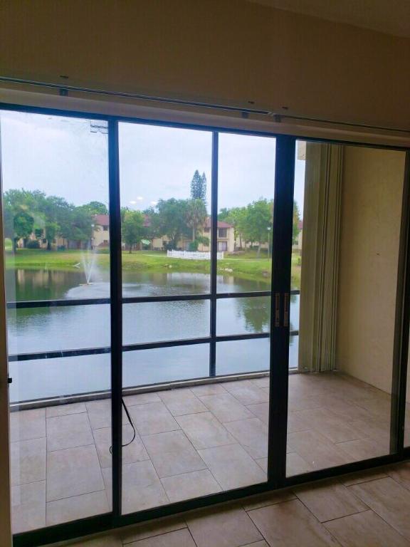 2050 Oleander Boulevard 5-205