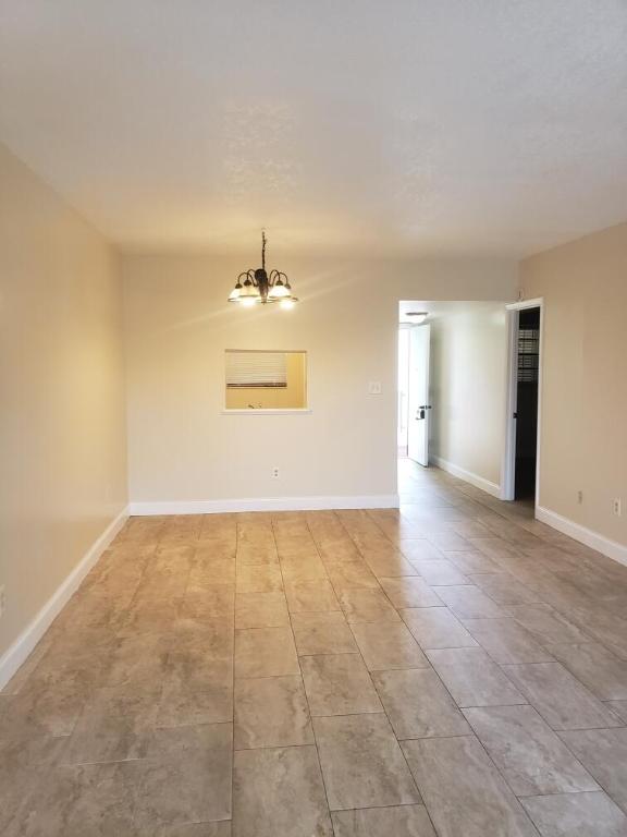 2050 Oleander Boulevard 5-205