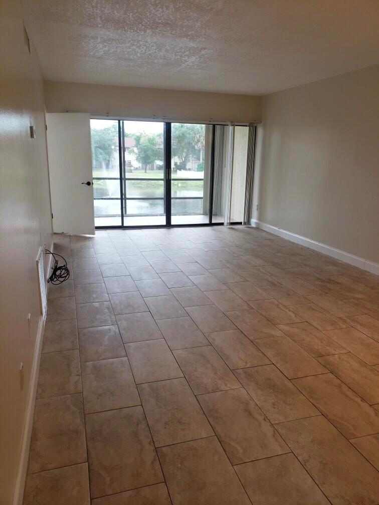 2050 Oleander Boulevard 5-205