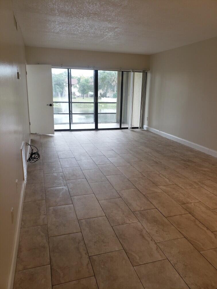 2050 Oleander Boulevard 5-205