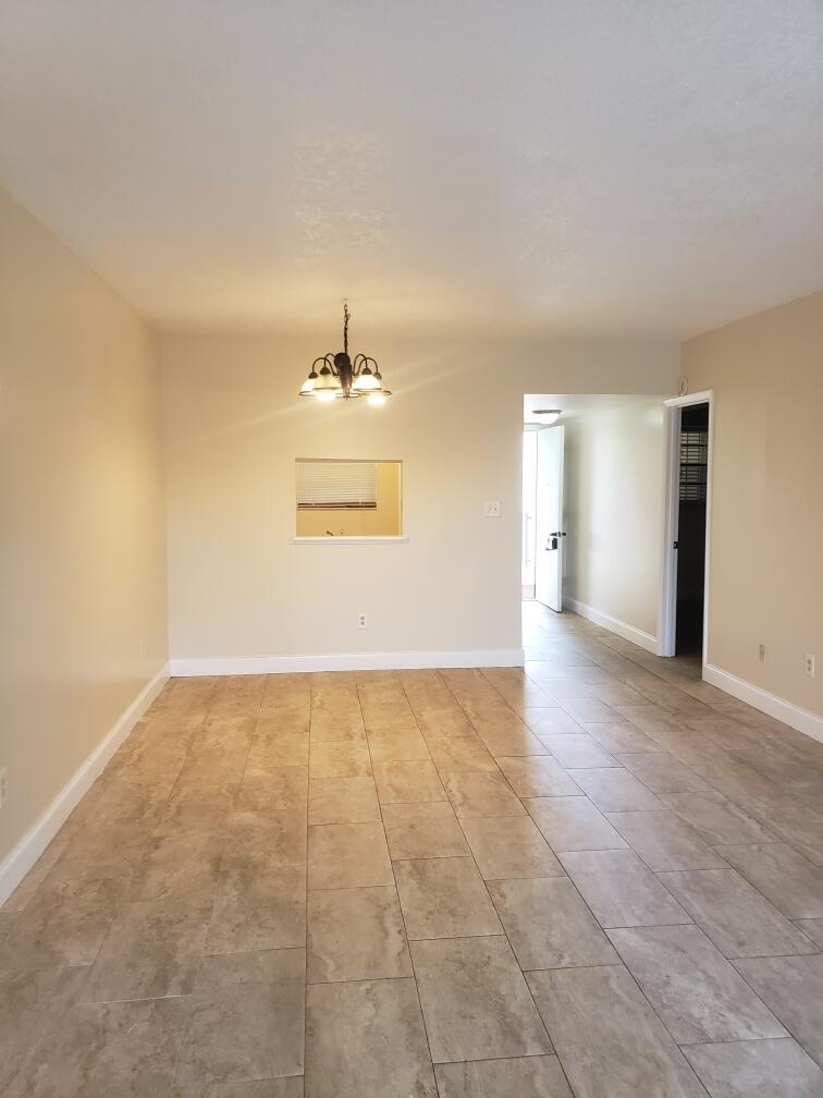 2050 Oleander Boulevard 5-205