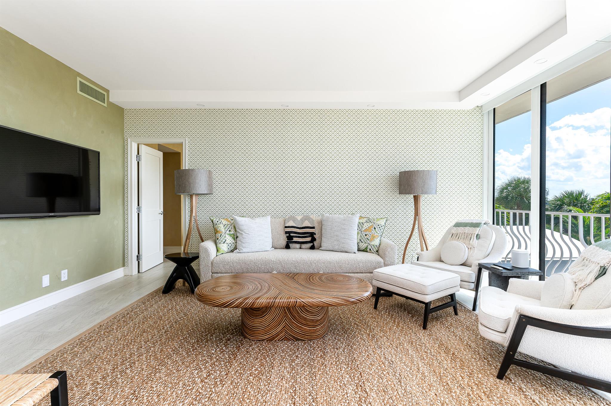 2000 S Ocean Boulevard 204s