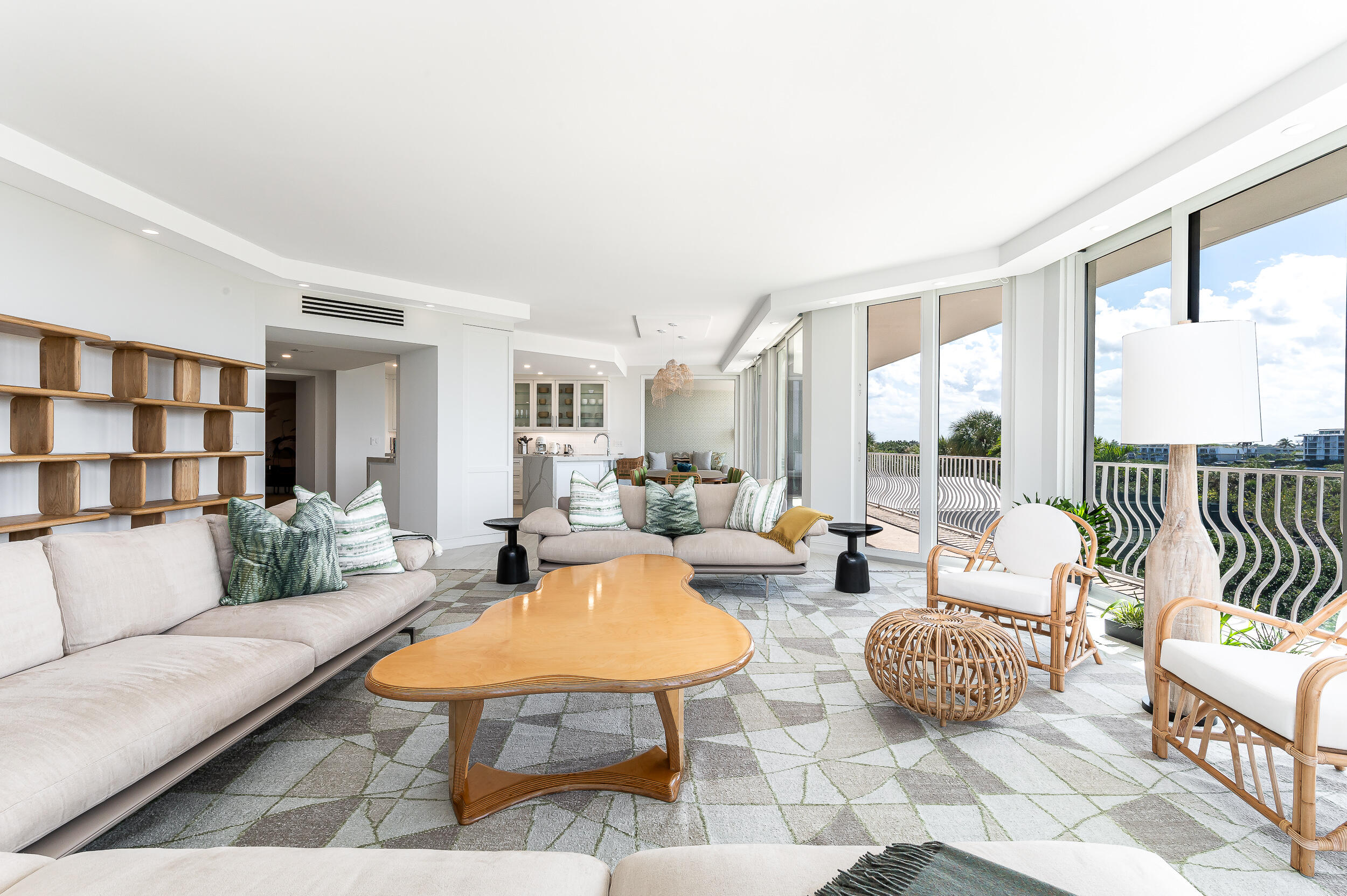 2000 S Ocean Boulevard 204s