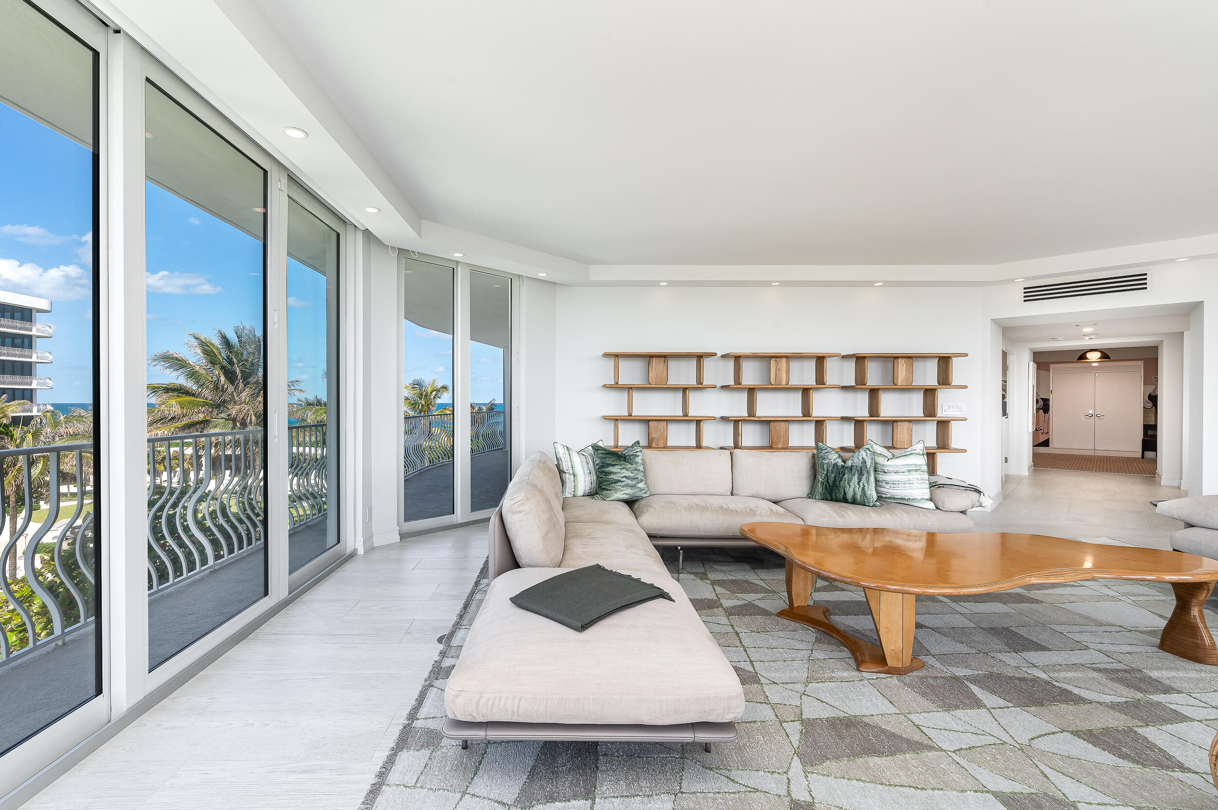 2000 S Ocean Boulevard 204s