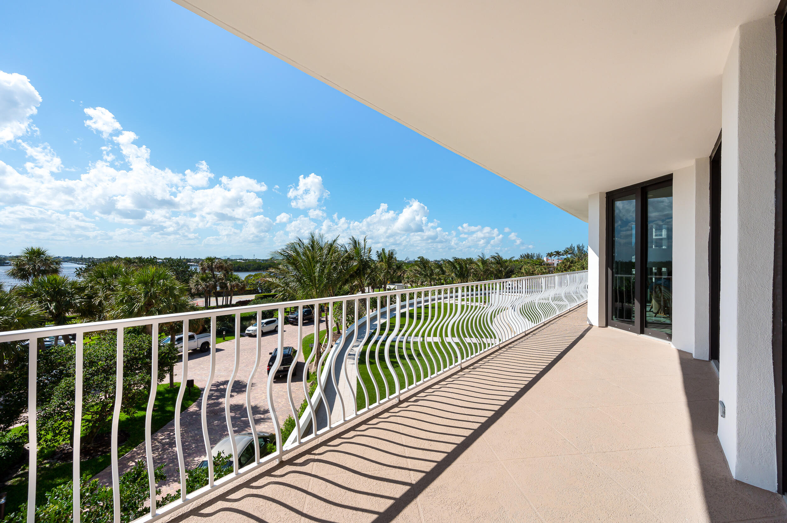 2000 S Ocean Boulevard 204s