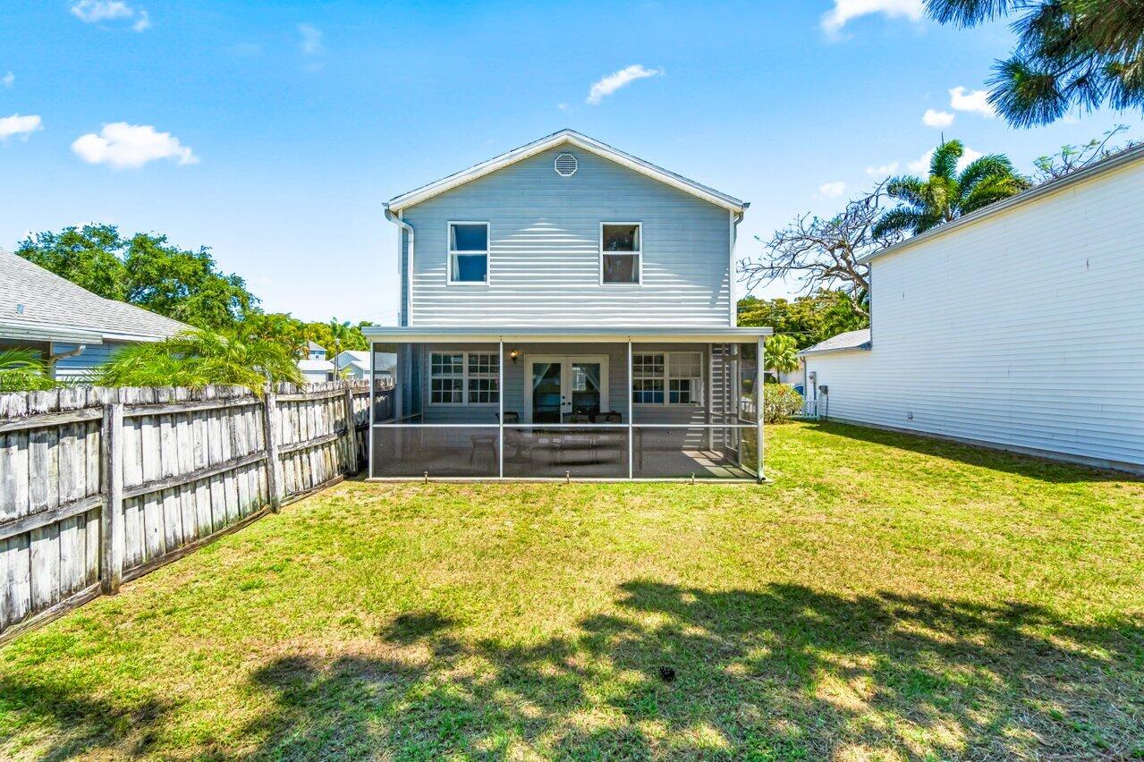 4705 Lakeside Circle