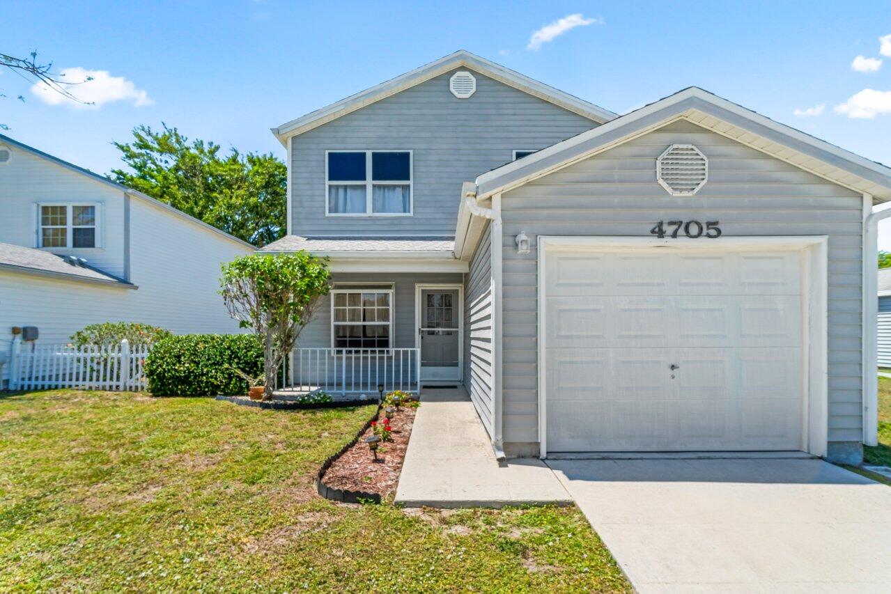 4705 Lakeside Circle