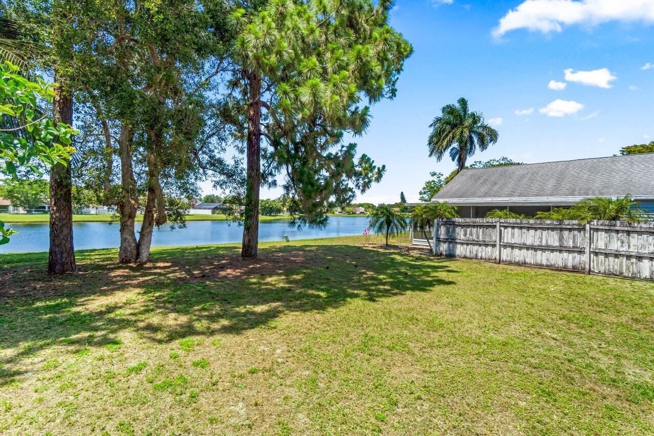 4705 Lakeside Circle