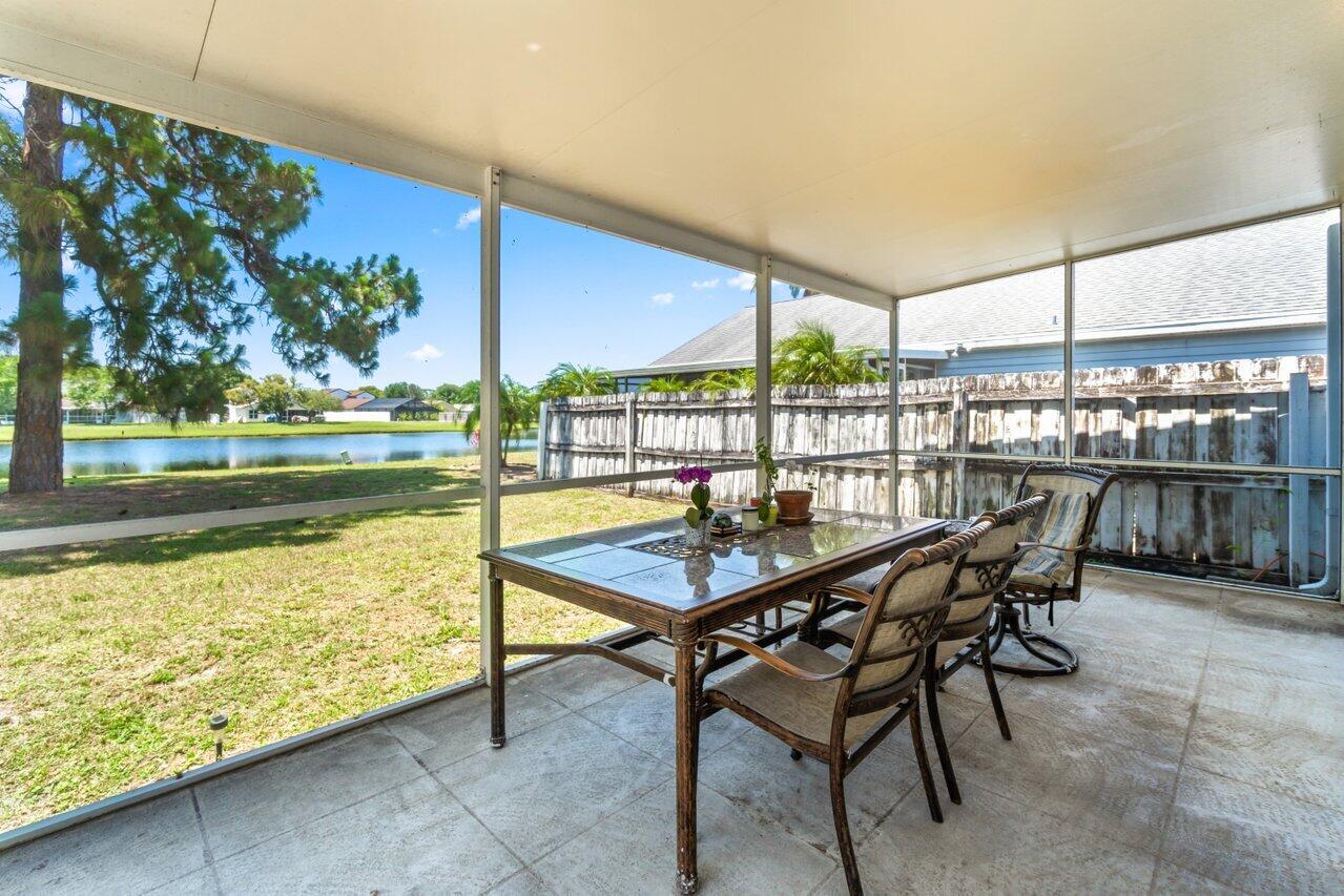 4705 Lakeside Circle