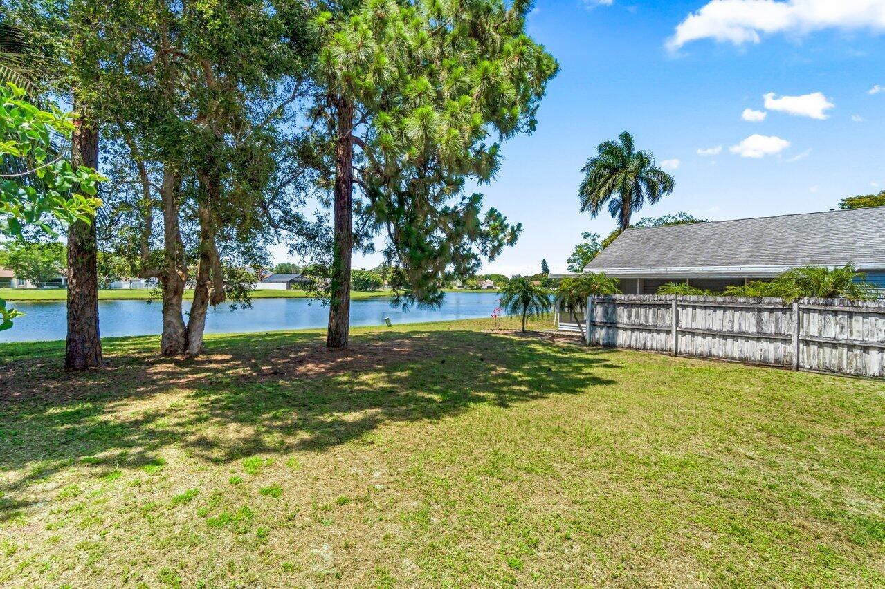 4705 Lakeside Circle