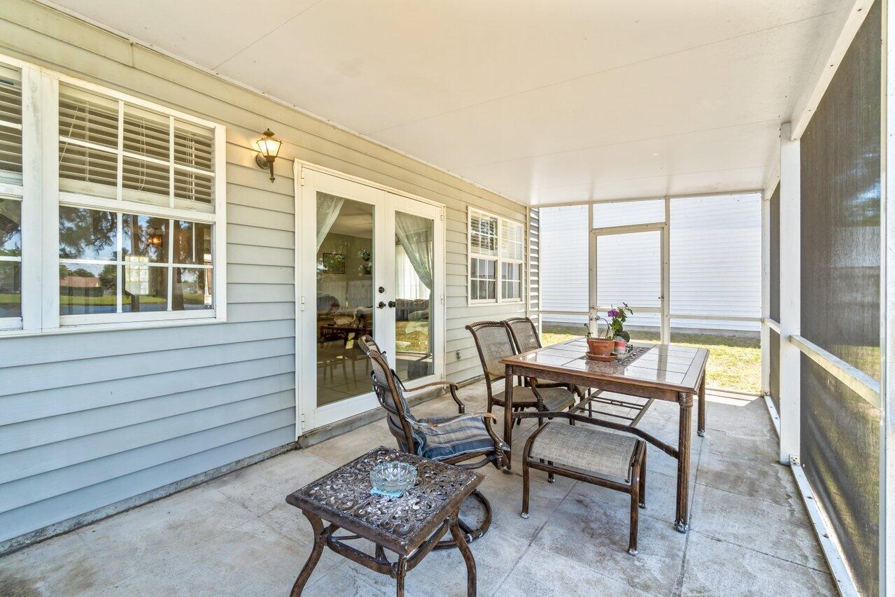 4705 Lakeside Circle