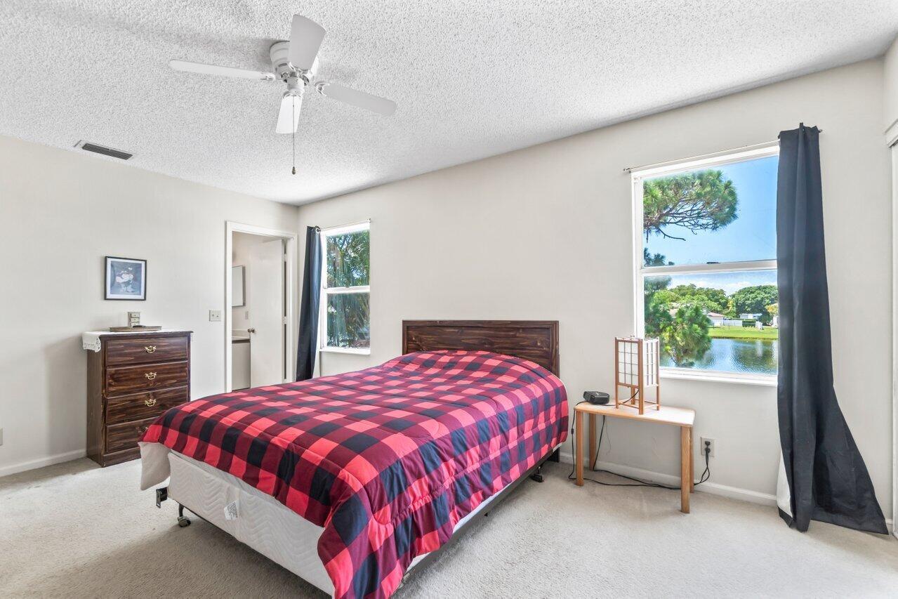 4705 Lakeside Circle