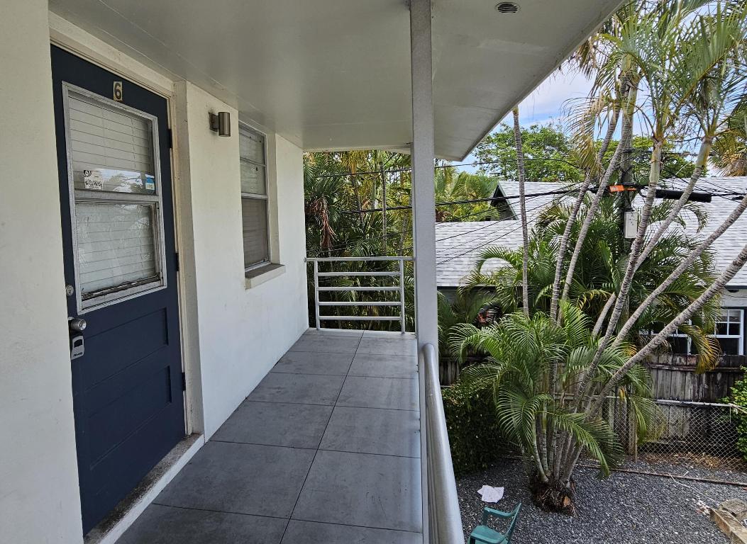 331 Walton Boulevard 6