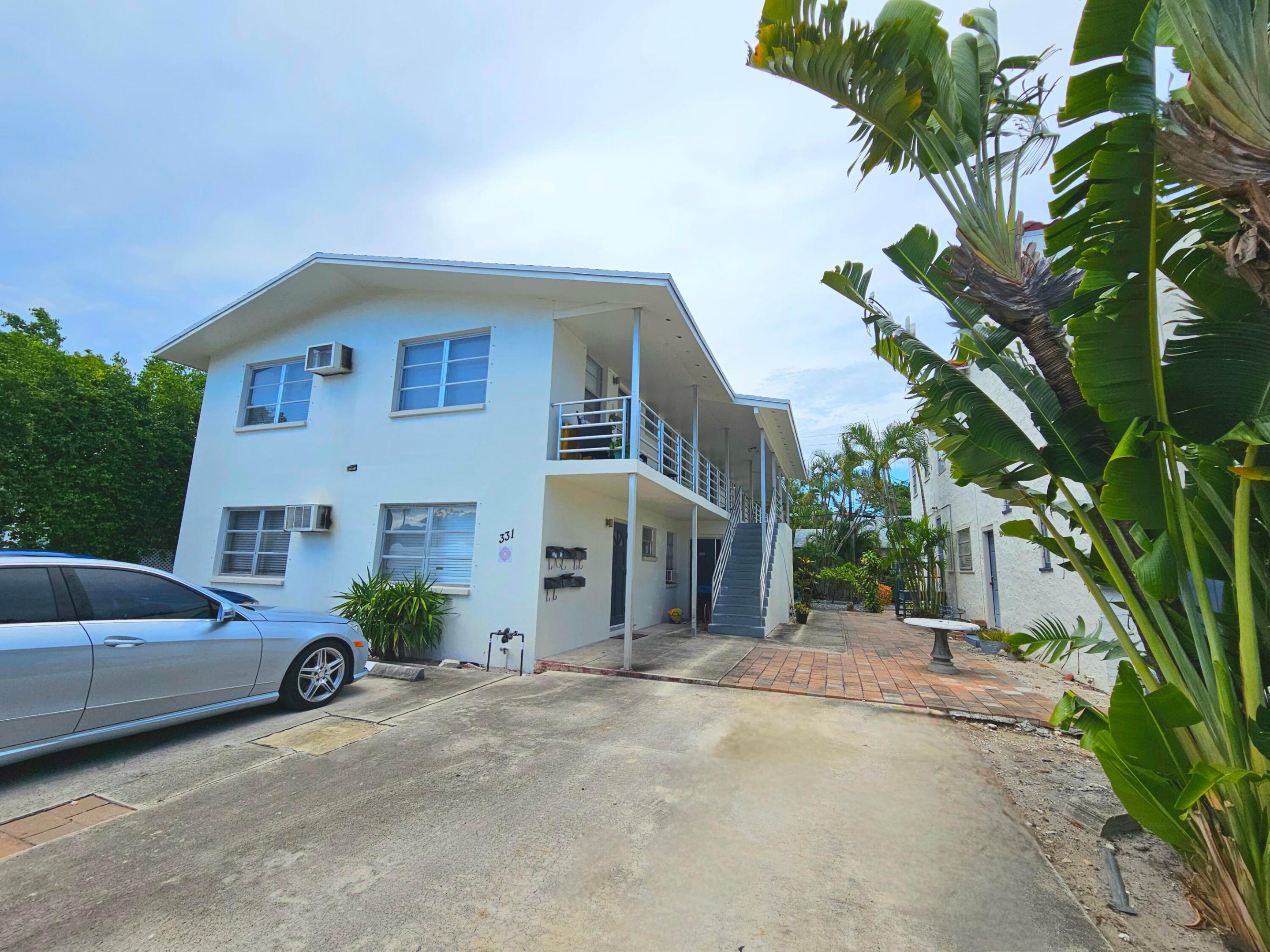 331 Walton Boulevard 6